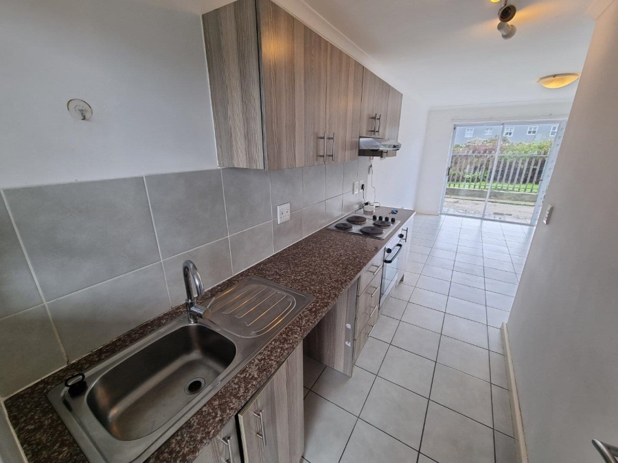 To Let 2 Bedroom Property for Rent in Muizenberg Western Cape